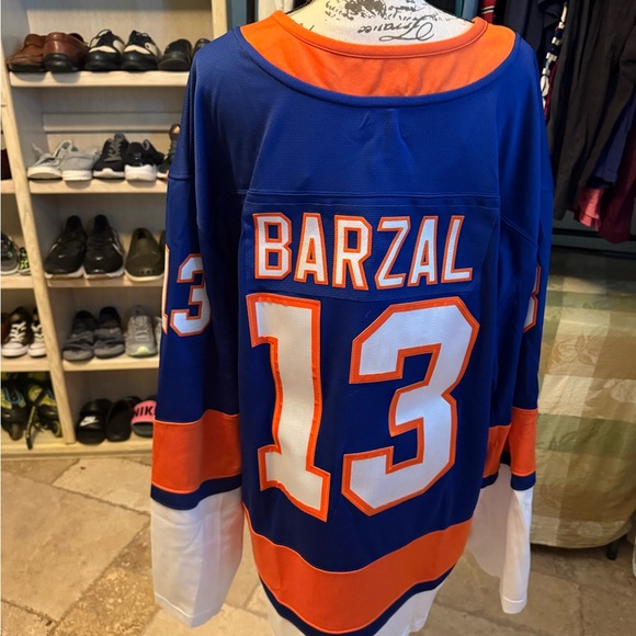 Fanatics NHL Sz 2XL New York Islanders Mathew Barzal #13 Jersey 28.5x32 EUC - Picture 8 of 8